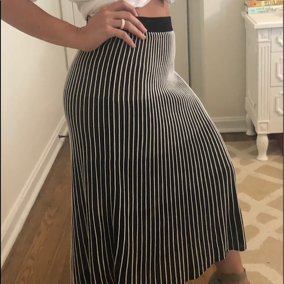 BCBG Max Azria Knit Ombré Midi Skirt - Picture 3 of 7